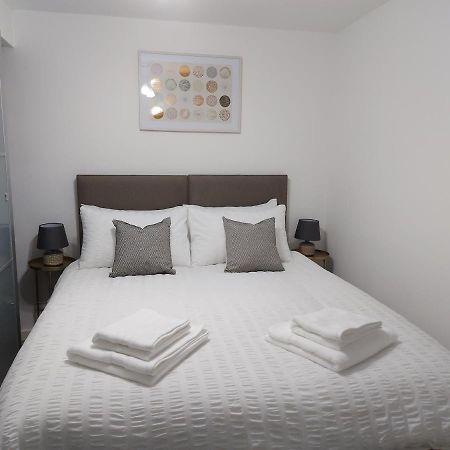 Lovely 1-Bedroom Condo With Parking On Premises Minworth Ngoại thất bức ảnh